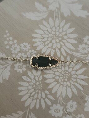 Kendra Scott Black Arrow Skylie Gold Pendant Necklace